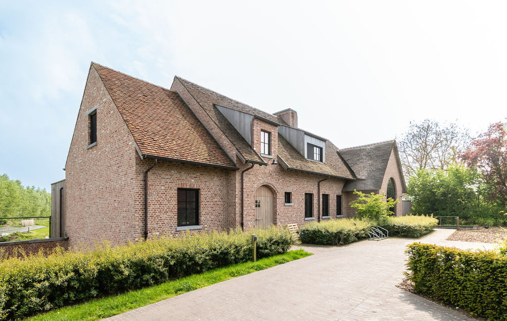 landelijke-villa-en-kapsalon-sint-laureins.jpg